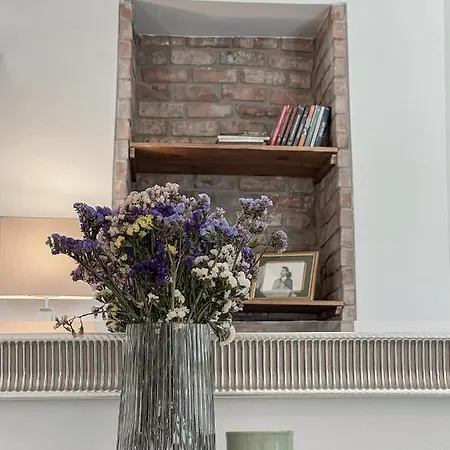 Katie's Lemon Tree House * Volos