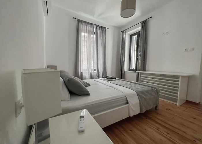 Katie's Lemon Tree House * Volos