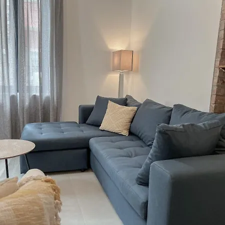 Katie's Lemon Tree House Vilă