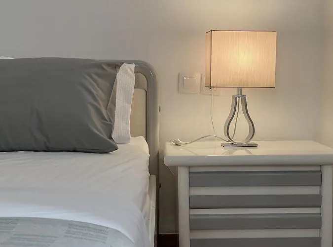 Katie's Lemon Tree House *