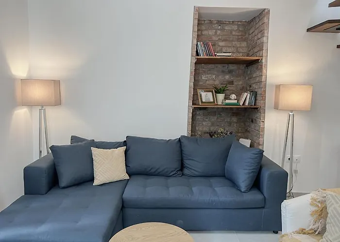 Katie's Lemon Tree House * Βόλος